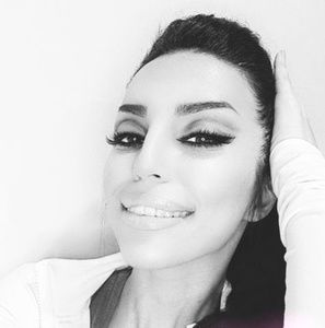 Meet your Posher, Safa